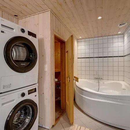 Yorick - 350m To The Fjord By Interhome